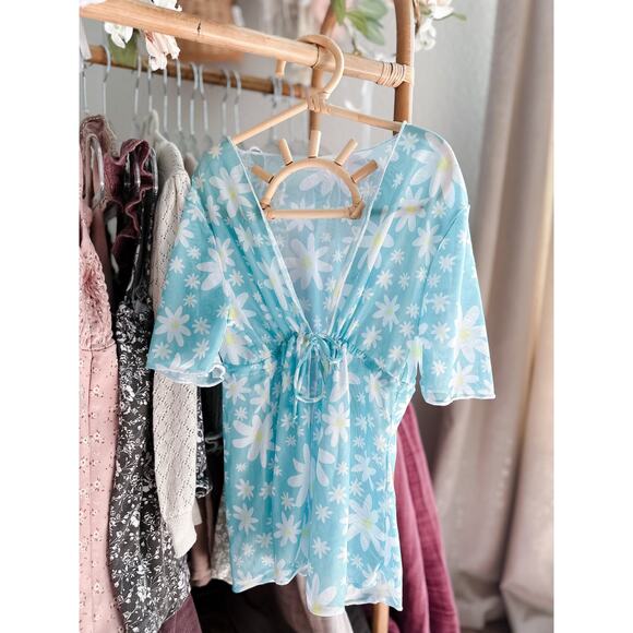New Darling Daisy Print Mesh Tie Front Swim Coverup 2/3 - Picture 3 of 3
